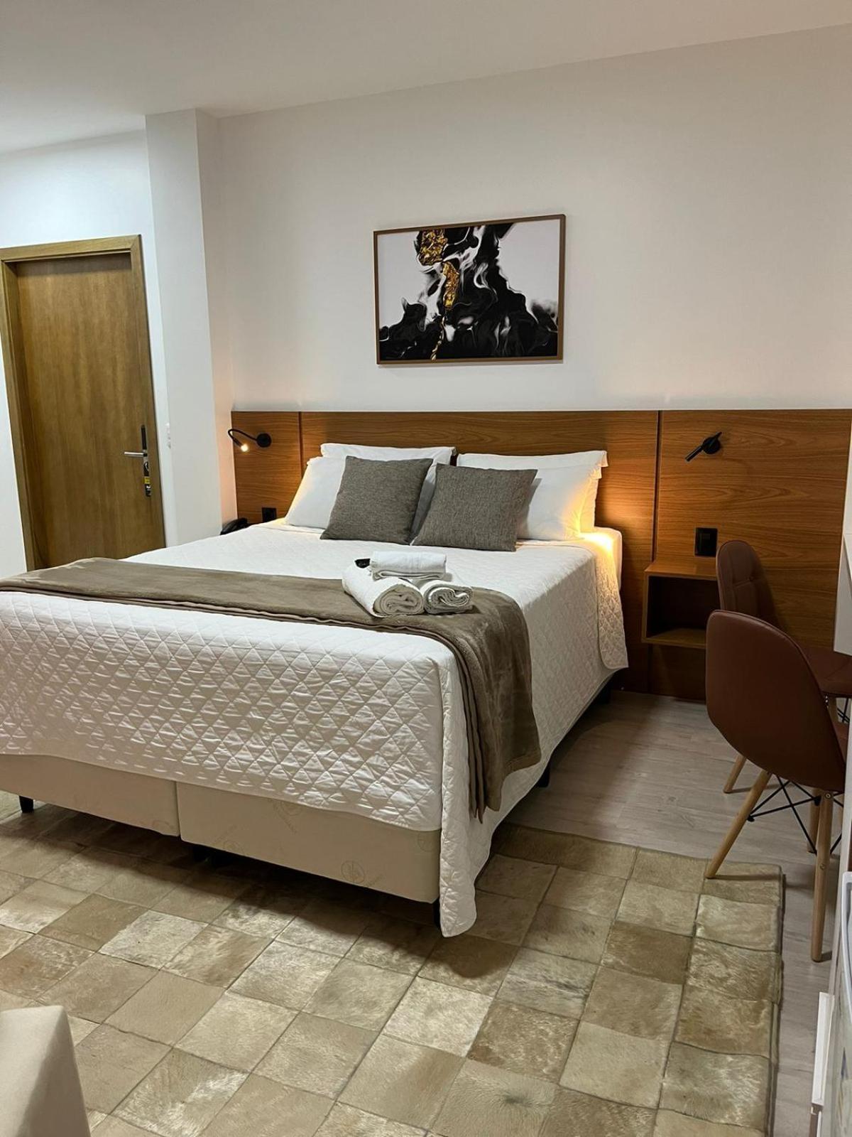 לז'אדו Zallon Hotel Executivo מראה חיצוני תמונה