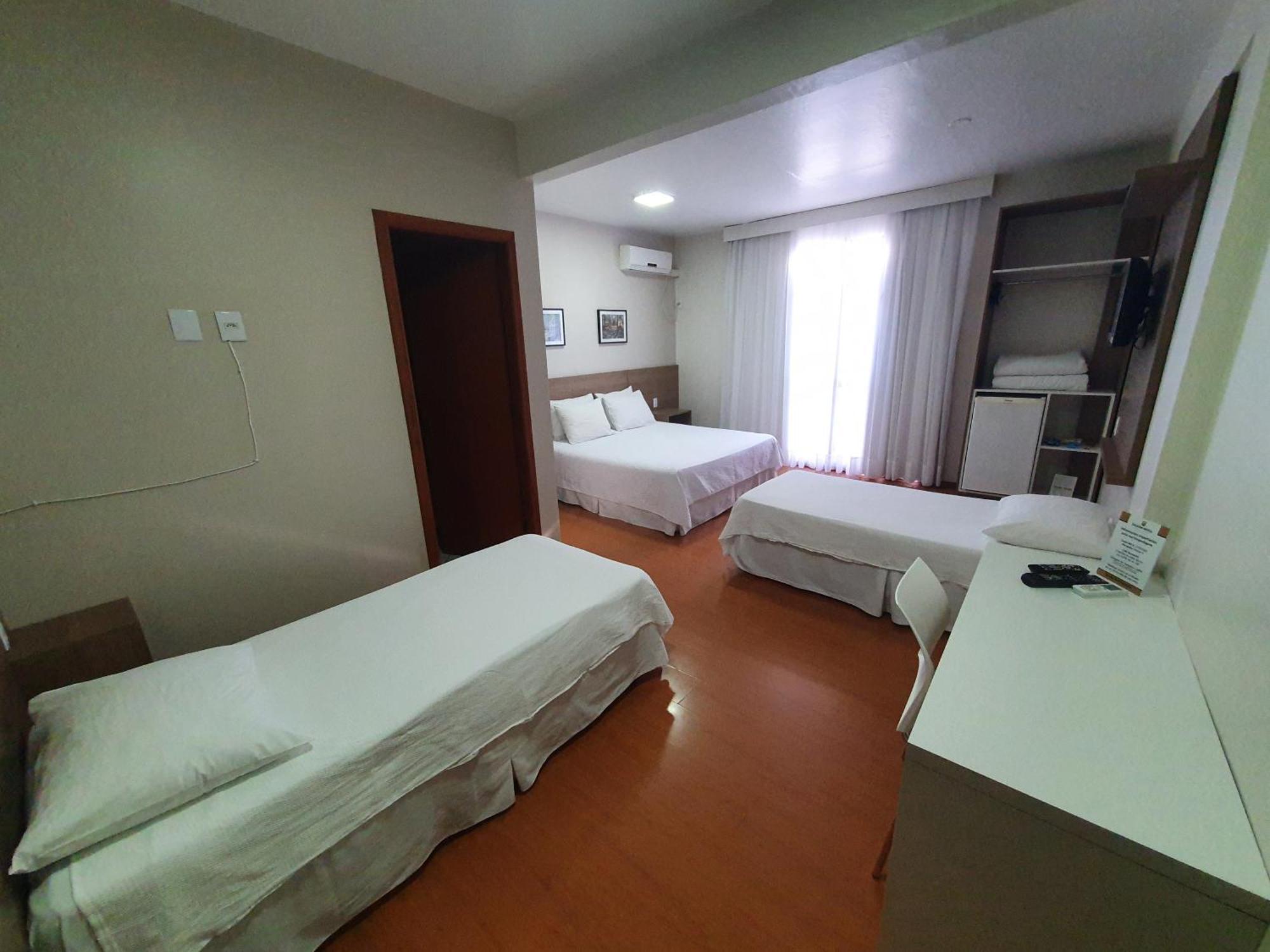 לז'אדו Zallon Hotel Executivo מראה חיצוני תמונה