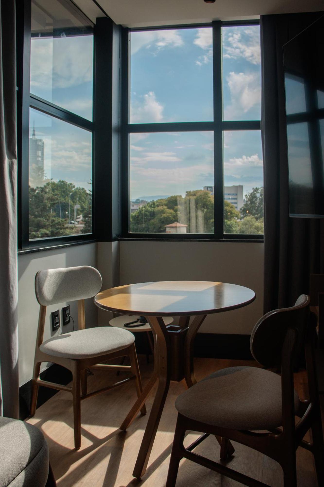 לז'אדו Zallon Hotel Executivo מראה חיצוני תמונה