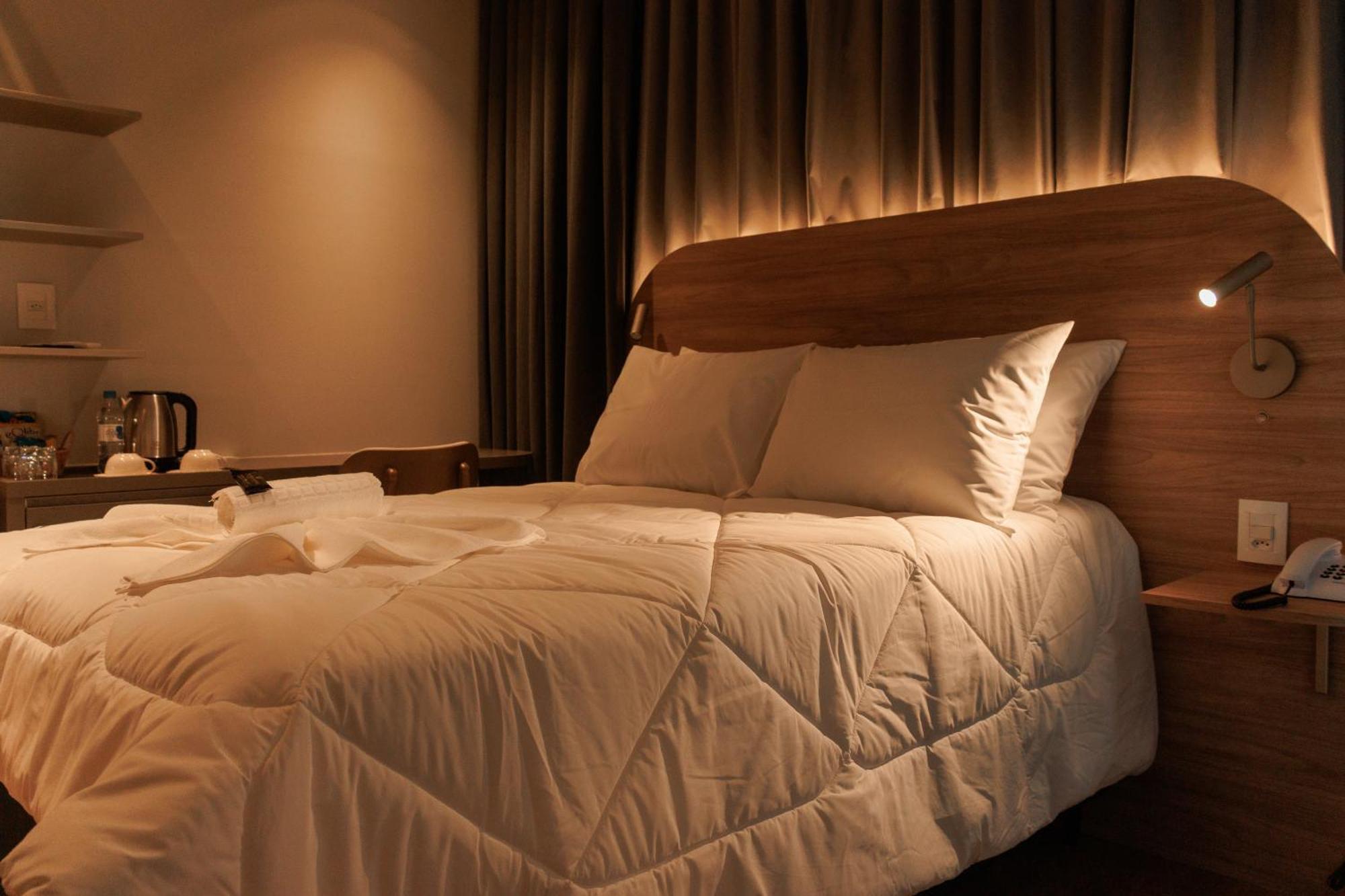 לז'אדו Zallon Hotel Executivo מראה חיצוני תמונה