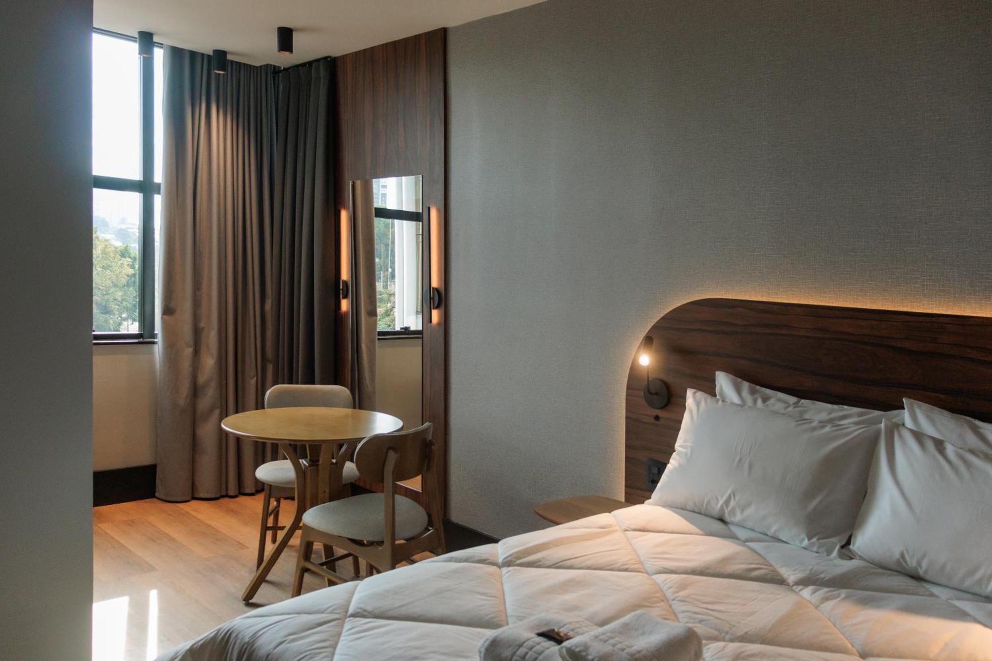 לז'אדו Zallon Hotel Executivo מראה חיצוני תמונה