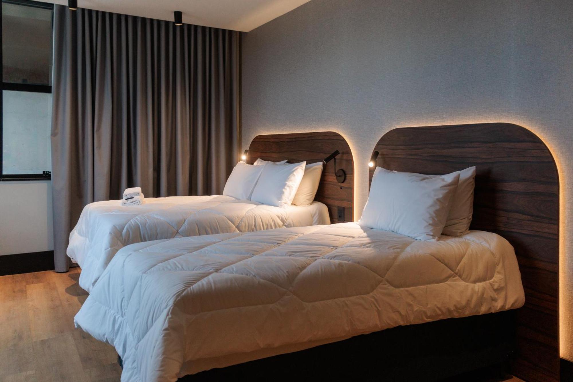 לז'אדו Zallon Hotel Executivo מראה חיצוני תמונה