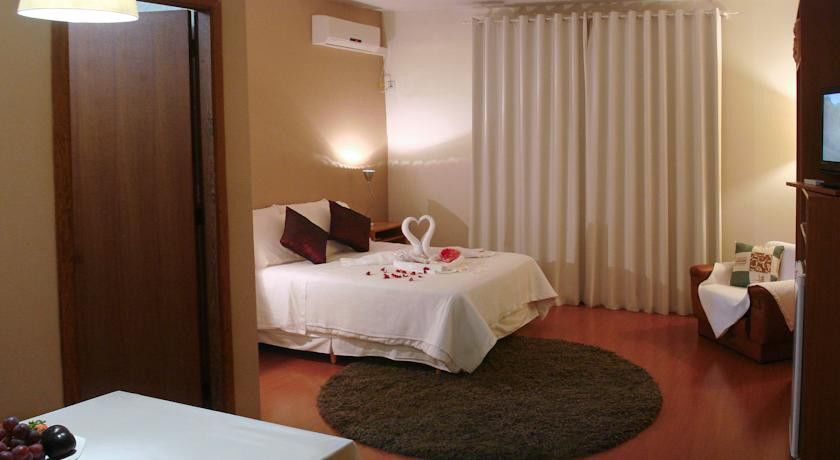 לז'אדו Zallon Hotel Executivo מראה חיצוני תמונה