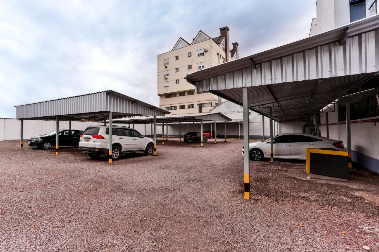 לז'אדו Zallon Hotel Executivo מראה חיצוני תמונה