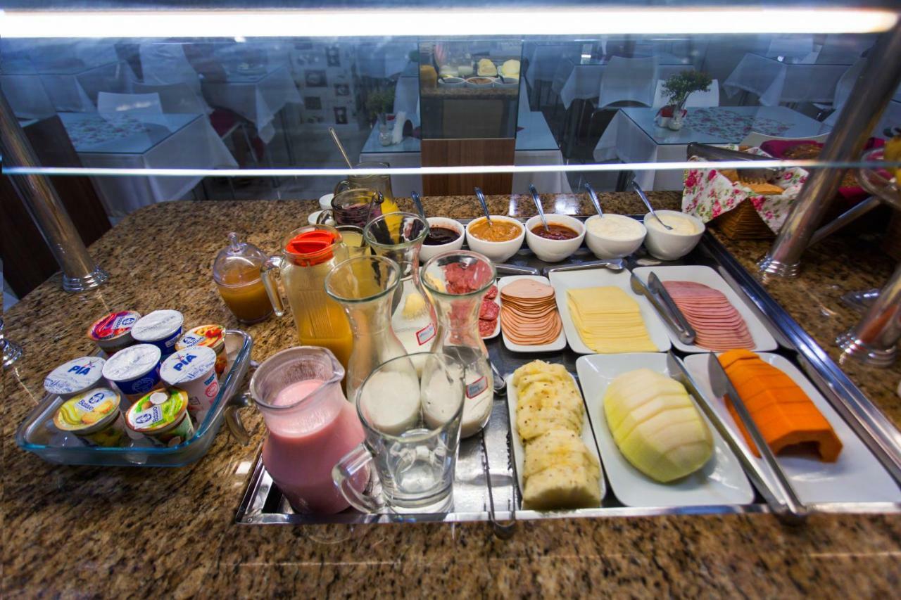 לז'אדו Zallon Hotel Executivo מראה חיצוני תמונה
