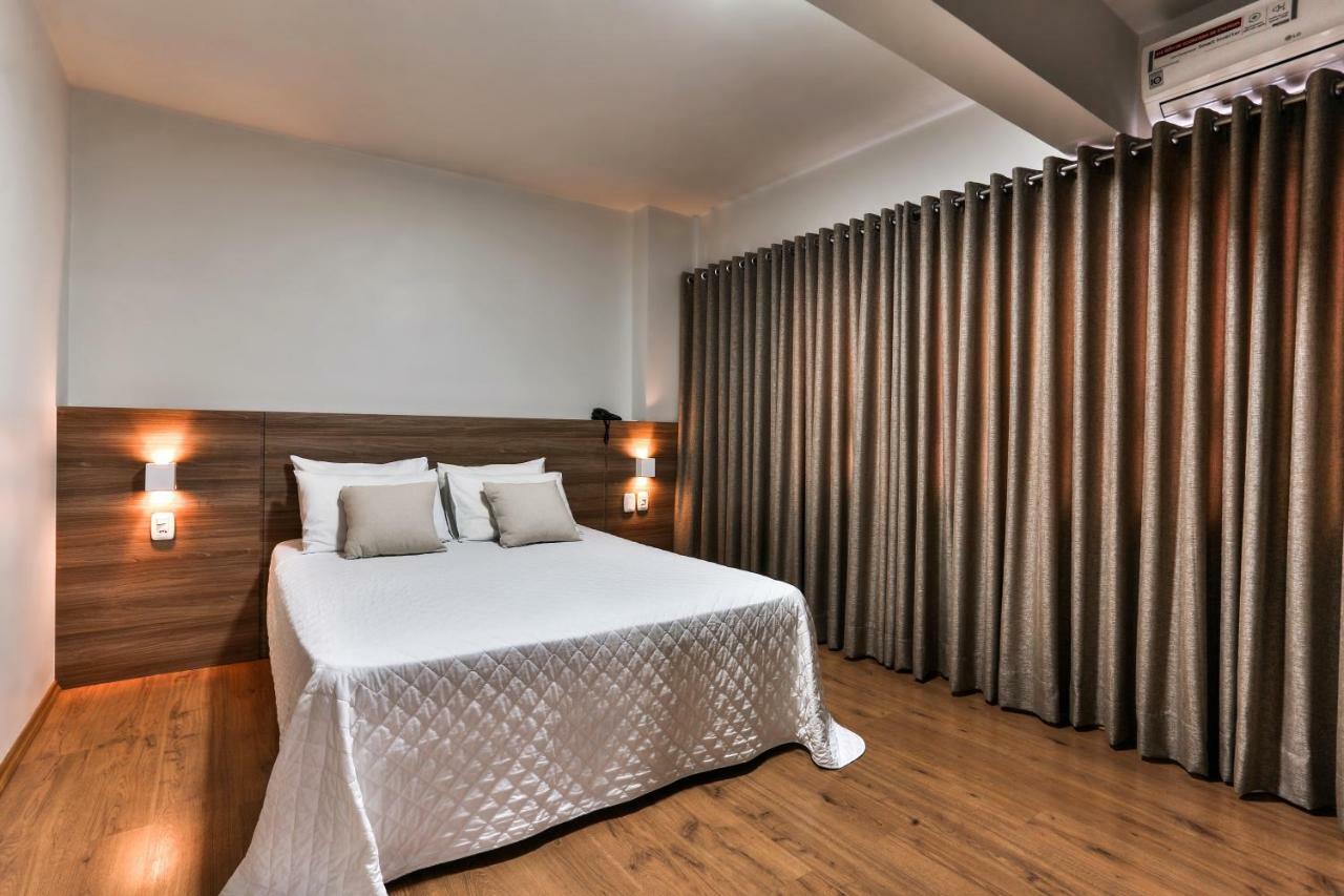 לז'אדו Zallon Hotel Executivo מראה חיצוני תמונה