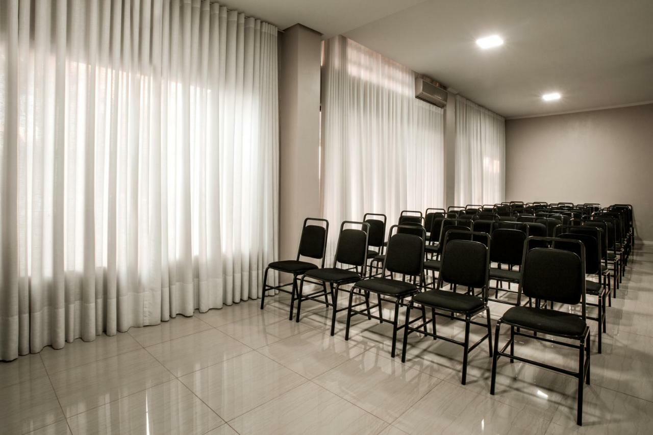 לז'אדו Zallon Hotel Executivo מראה חיצוני תמונה